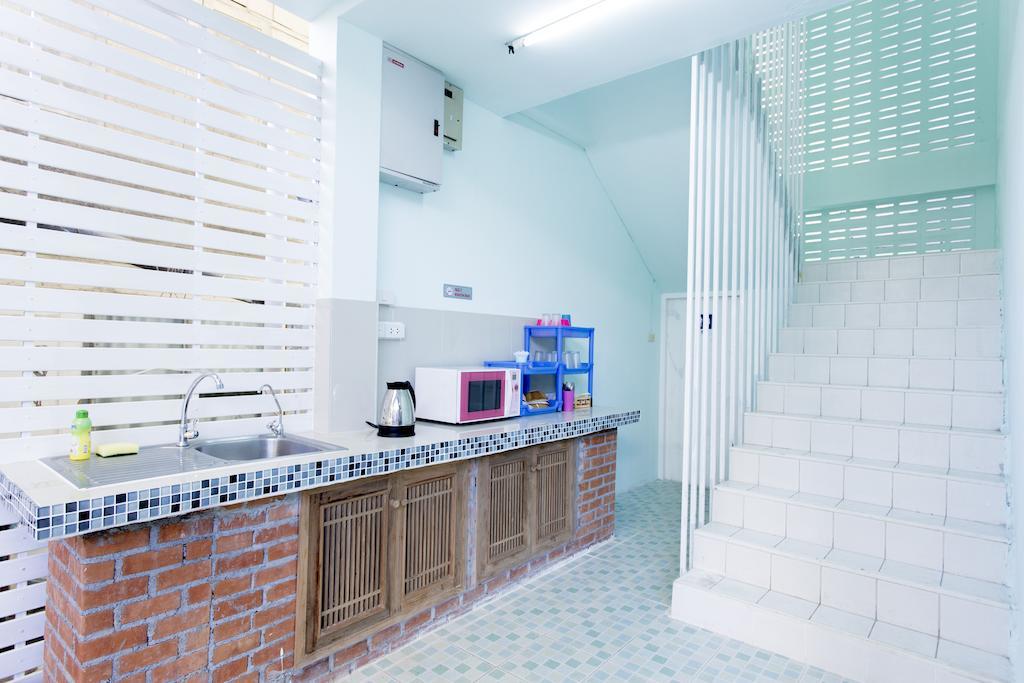Chongrak Guesthouse เชียงใหม่ ภายนอก รูปภาพ